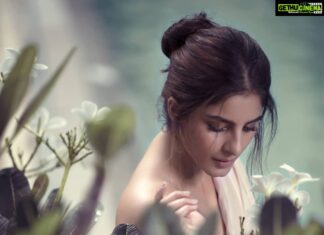 Isha Talwar Instagram - Water lily~ Shot by @arunmathewphotography HMU @samson_lei Stylist @styledbysmiji Costume @thunnal Location Courtesy @ramadaresortkochi