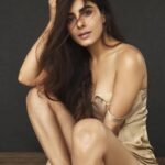 Isha Talwar Instagram – From being the most nervous version of myself to enjoying the 📷is quite a feeling,thanks to @rahuljhangiani @loveleen_ramchandani @manishamelwani

Outfit @lolabysumanb 💜💜