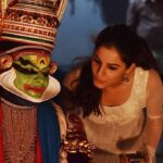 Isha Talwar Instagram - Many lives,Many Masks ! #Kathakali #artist #curious #lifeofanartist #threehourmakeup #serious #dedication #art #fortheloveofart #colours #masks #elaborate #costumedrama #bhav #expressions #instagood #kerala #actor #malayalam #keralaart #traditional #rich #heritage #culture #incredibleindia🇮🇳