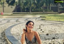 Isha Talwar Instagram - Ishhh... Bairi p̷i̷y̷a̷ patthar bada bedardi 🙆🏻‍♀️