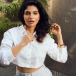 Iswarya Menon Instagram - I don’t want to be just noticed, I want to be remembered 😇❤️🥰 . . @prachuprashanth @makeupwithshruthi @saisubha_hairstylist @stay__slay