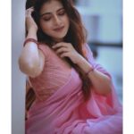 Iswarya Menon Instagram - Living in a world of dreams . What about you? ♥️ . . @camerasenthil @yoshnasbyela @artistrybyfathi