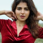 Iswarya Menon Instagram – Cuz it’s Christmas Eve 🎅🎄❤️
.
.
@irst_photography