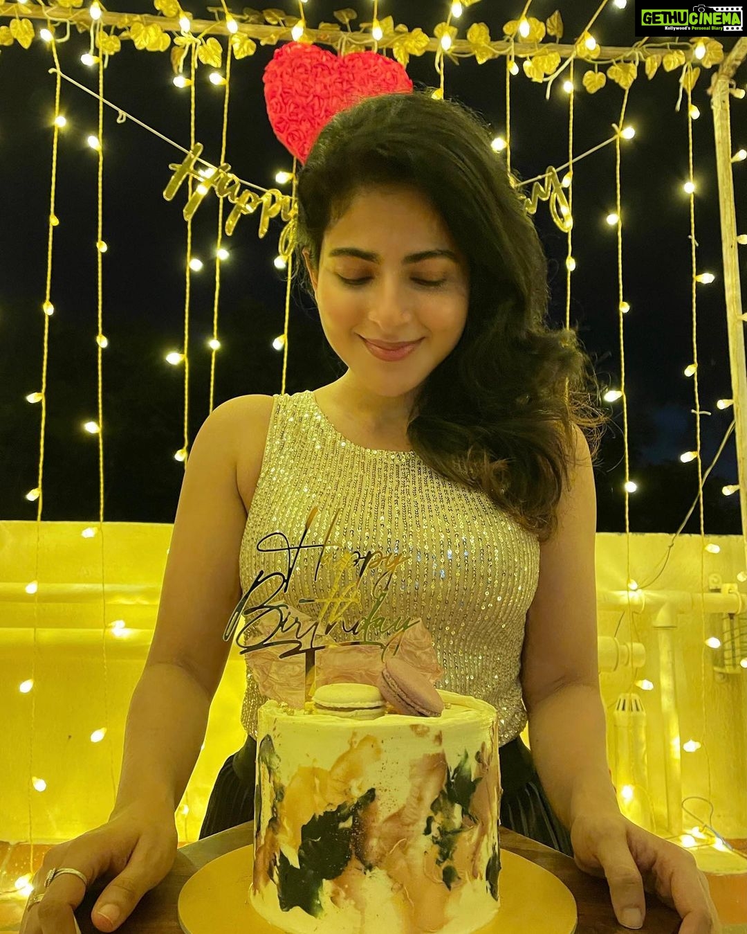 Iswarya Menon - 279.5K Likes - Most Liked Instagram Photos