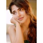 Iswarya Menon Instagram - The secret ingredient is always love ❤️ . #compassionandlovealways 💫 . 📷 @storiesbypreetham @paviiiee_08 @kalwon_beauty @ganesh_hair_architect @abinayadesignerstore @jayamukeshmenon