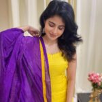 Iswarya Menon Instagram – Whatsup? How are you keeping yourself occupied this lockdown?
💛💜