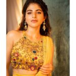 Iswarya Menon Instagram – 𝔾 𝕆 𝕃 𝔻 👑🔥
.
📷 – @storiesbypreetham
Styling – @paviiiee_08
Make up – @kalwon_beauty
Hair – @ganesh_hair_architect
@savinidii_official
@savinidii_jewellery
@jayamukeshmenon
