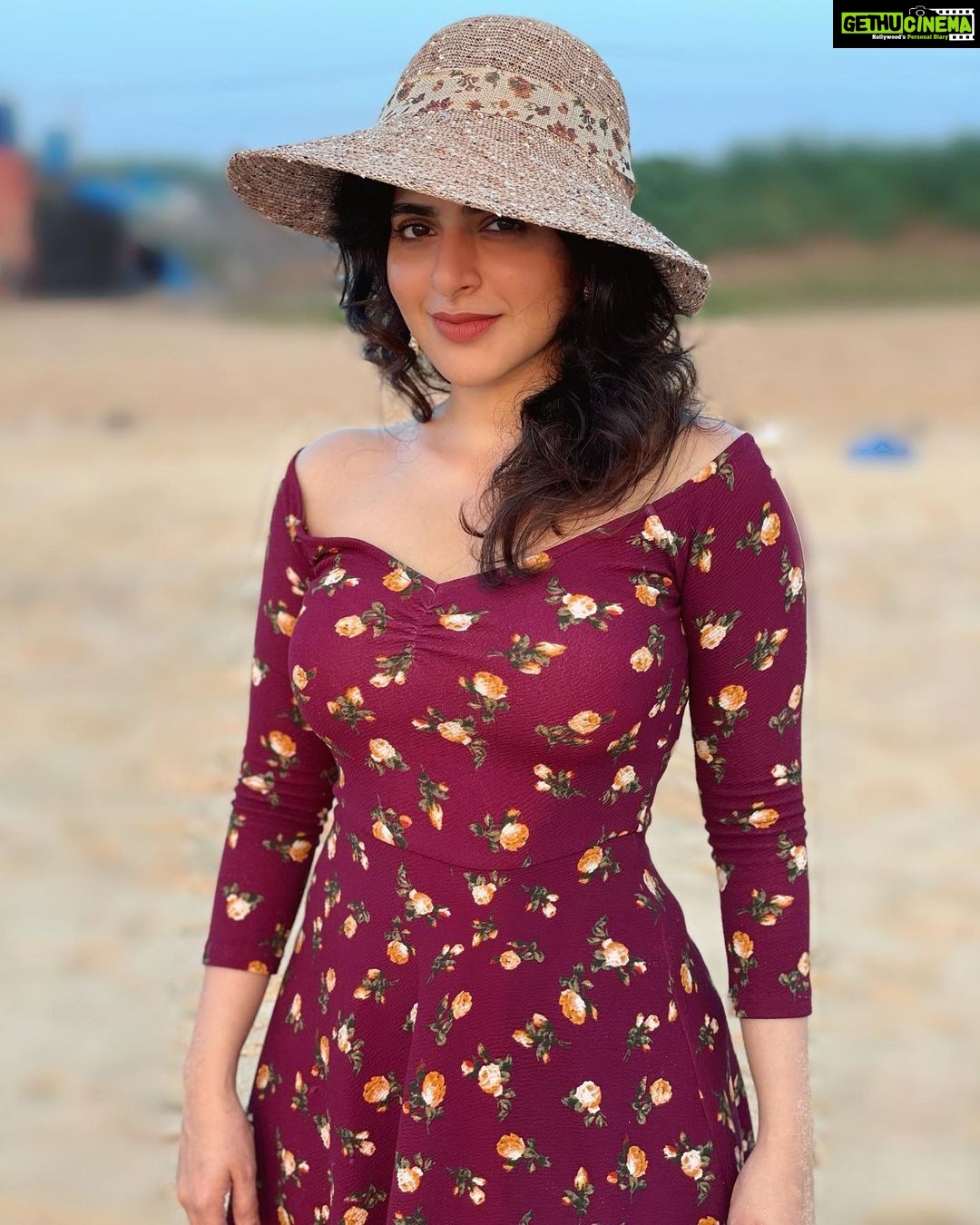 Iswarya Menon Instagram - Mannequin 😋
