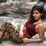 Iswarya Menon Instagram - #chillingbythewaterfall 😜 . #throwbackmemories