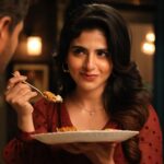 Iswarya Menon Instagram – All of you know by now that Food makes me really happy 😜
So the expressions were quite natural you see 😜😂😂
.
Loved working on this TVC for @knorr_india chicken cubes💫