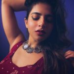 Iswarya Menon Instagram - It’s glow time 😉💫 .