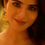 Iswarya Menon Instagram - அனைவருக்கும் இனிய தீபாவளி நல்வாழ்த்துகள் 🙏🏼❤️ . May this Diwali fill all your hearts & soul with positivity, good health, utmost happiness & joy 😍💫❤️ I love you all ❤️ Grateful & thankful to each & everyone of you 🙏🏼 . #happydiwali . 📹 video - @vijaybaskar__ . @shimona_stalin @matt_atelier @artistrybyolivia @jayashree_hairstylist @bouteak_india @aaranyarentaljewellery