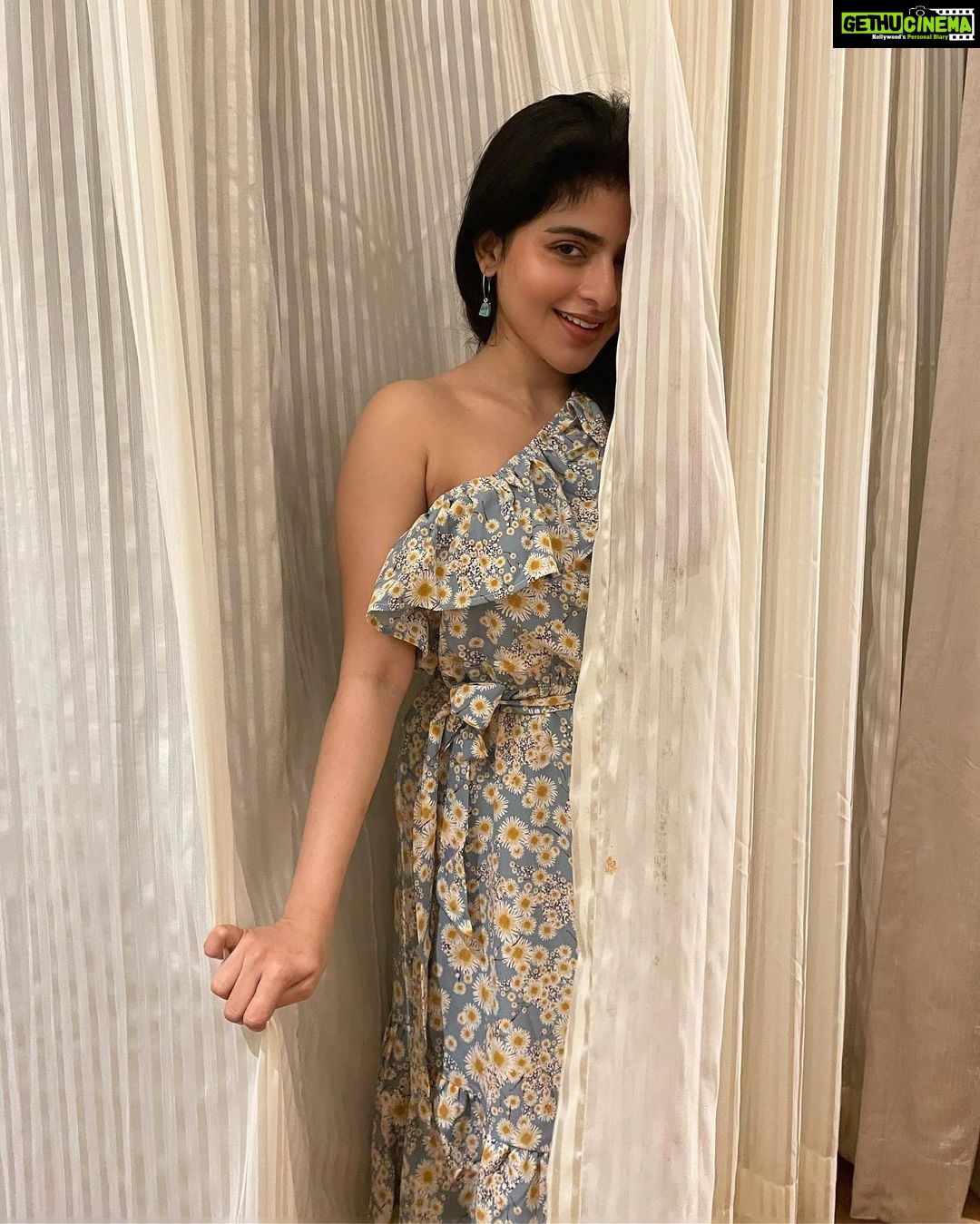 Iswarya Menon Instagram - Hi I love you 😍 . #happyvalentinesday 🥰