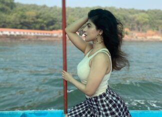 Iswarya Menon Instagram - Sailing into 2021 be like 😉 . #2021iamreadyforyou #vacaywiththefam