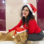 Iswarya Menon Instagram - Ho Ho Ho 🎅 Wishing you all Merry Christmas 🥰😍😍🎄 Lots & lots of love ❤️😘😘 . #merrychristmas #christmastime