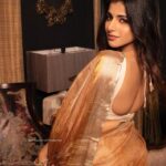 Iswarya Menon Instagram - The Magic of saree 💫 Six yards promise pure grace ❤️ . . @matt_atelier • @shimona_stalin • @jayashree_hairstylist •@artistrybyolivia • @bouteak_india