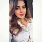 Iswarya Menon Instagram - Hi 👋