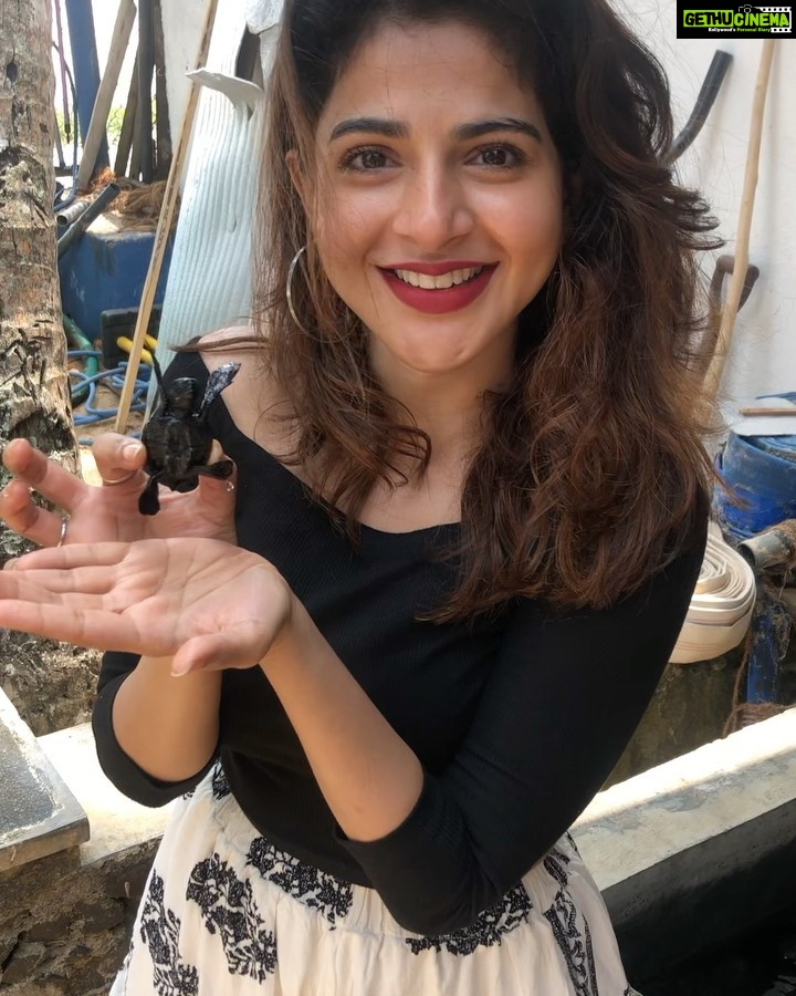 Iswarya Menon Instagram - Throwing back to the last vacay of 2020 💫 🐢 . #turtlefarm #takemeback #vacay #throwback #coronacanyoujustleaveusalone