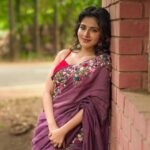 Iswarya Menon Instagram – We often tend to pick very few pictures from each photoshoot! 
But this is one kind of a photoshoot, where I fell in love with almost every picture ❤️ Guess saree is my thing! 😉 I realised I can pull it off effortlessly 😉 .

#loveforsarees #effortless #sareeismyootd .
.
@anitakamaraj • @instaglammakeovers • @drushty.saruparia • @aaronborthwick1