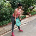 Iswarya Menon Instagram - Been super long since I posted a workout video 🏋️‍♀️ . Sometimes workout is all the therapy you need , especially in the times like lockdown .. stay home, stay happy and stay positive ❤️💪 . #lockdown2020 #fitfabcurvy #imissliftingweights 🥺 #donttraintobeskinnytraintobeabadass