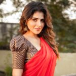 Iswarya Menon Instagram – அனைவருக்கும் இனிய பொங்கல் நல்வாழ்த்துக்கள் ☀️🌾🎋
.
అందరికీ  సంక్రాంతి శుభాకాంక్షలు 😍
.
@storiesbypreetham 📸
Styling : @paviiiee_08 
MUA : @kalwon_beauty 
Hairstylist: @ganesh_hair_architect 
Designer : @labelswarupa 
Jewellery : @chennai_jazz
@jayamukeshmenon