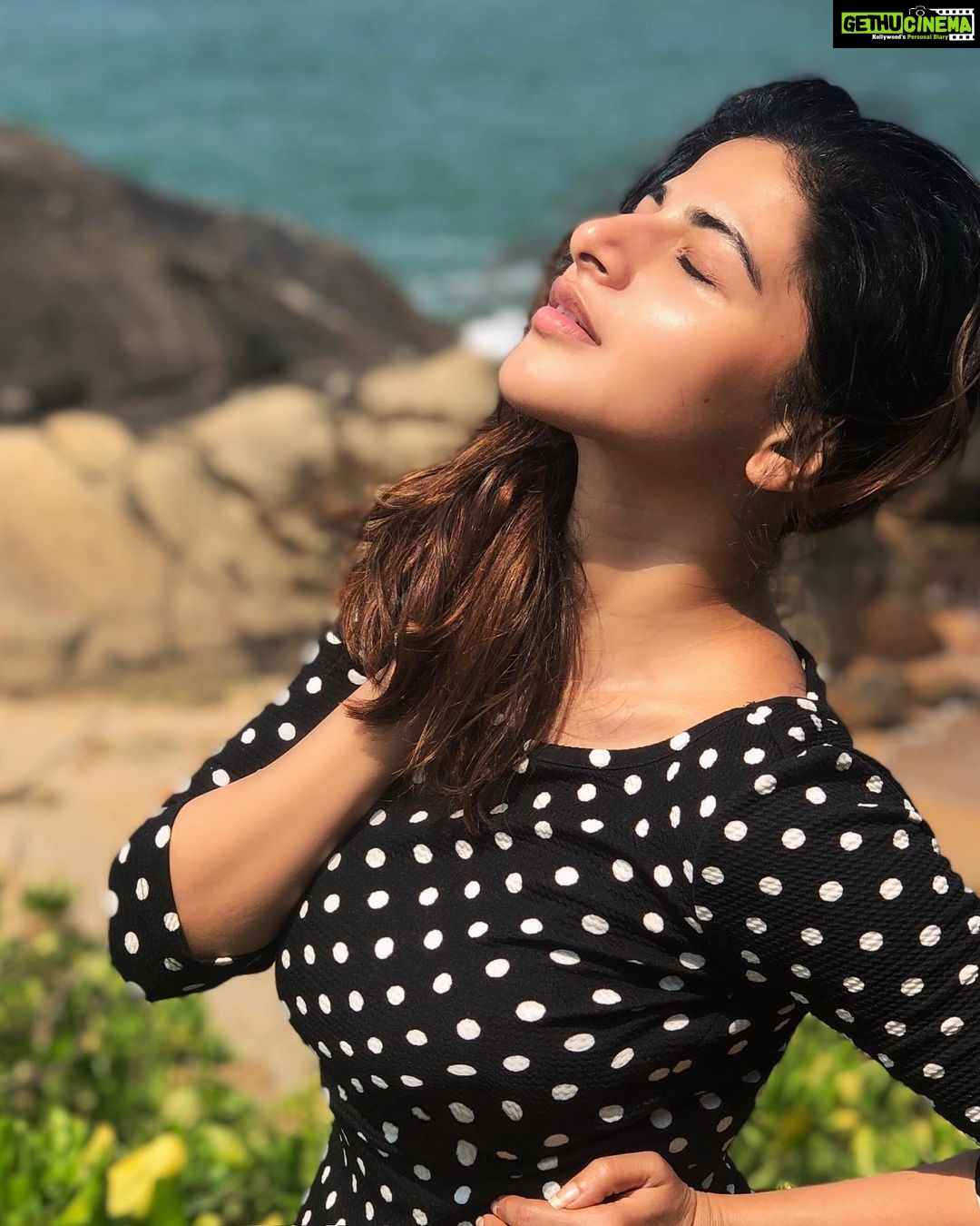 Iswarya Menon Instagram - One of those things I would do #postlockdown 🤪 Get some fresh air, work, travel, see the outside world & most importantly get out of my house 🤪😂