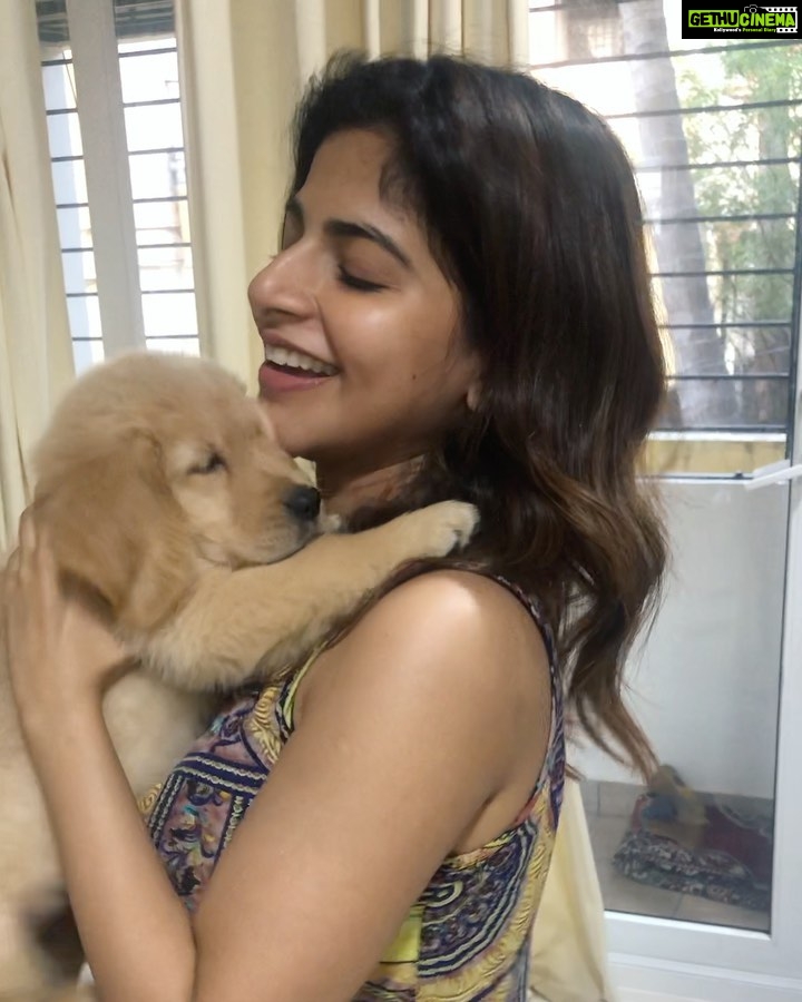 Iswarya Menon Instagram - The world would be a nicer place if we all had the ability to love unconditionally like a 🐶 . Throwing back to When my little baby was a baby 🥰 When we named her “coffee” 🧿 @coffeemenon . #myheartbeat #unconditionallove #coffeemenon