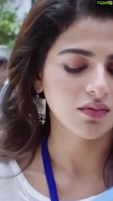 Iswarya Menon Instagram - If you missed watching our film in the theatres, the time is right now ❤️ do watch it on @zee5tamil Quarantine & chill with #naansirithal 😉