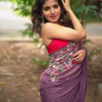 Iswarya Menon Instagram - ⌛️ . . . . . . 📷 @anitakamaraj Styling @aaronborthwick1 @aribo_ 💄 @instaglammakeovers Hair @drushty.saruparia
