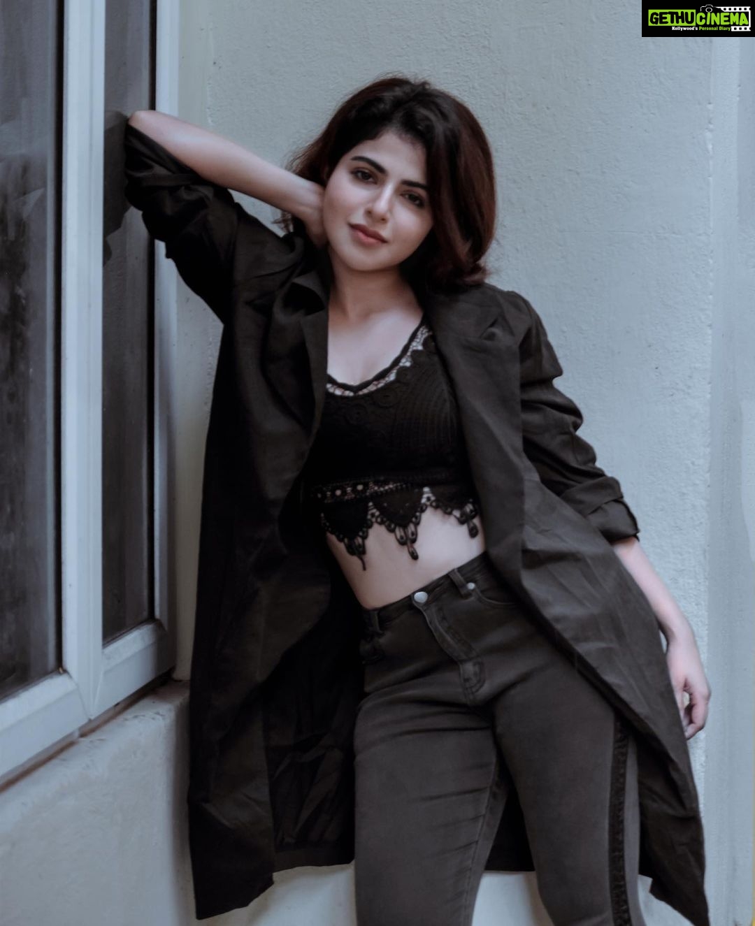 Iswarya Menon Instagram - Just Vibin 🖤 . @irst_photography
