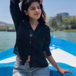 Iswarya Menon Instagram - Blank mind with absolute peace🖤💙
