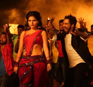 Iswarya Menon Instagram - What fun it was , shooting for the #breakupsong from my film #NaanSirithal ❤️ . The video is out on YouTube !! Link is in the bio 🥳😍 . @hiphoptamizha @the__raana @vanchinathanmurugesan @preethinarayanan @oliver_nathaneal