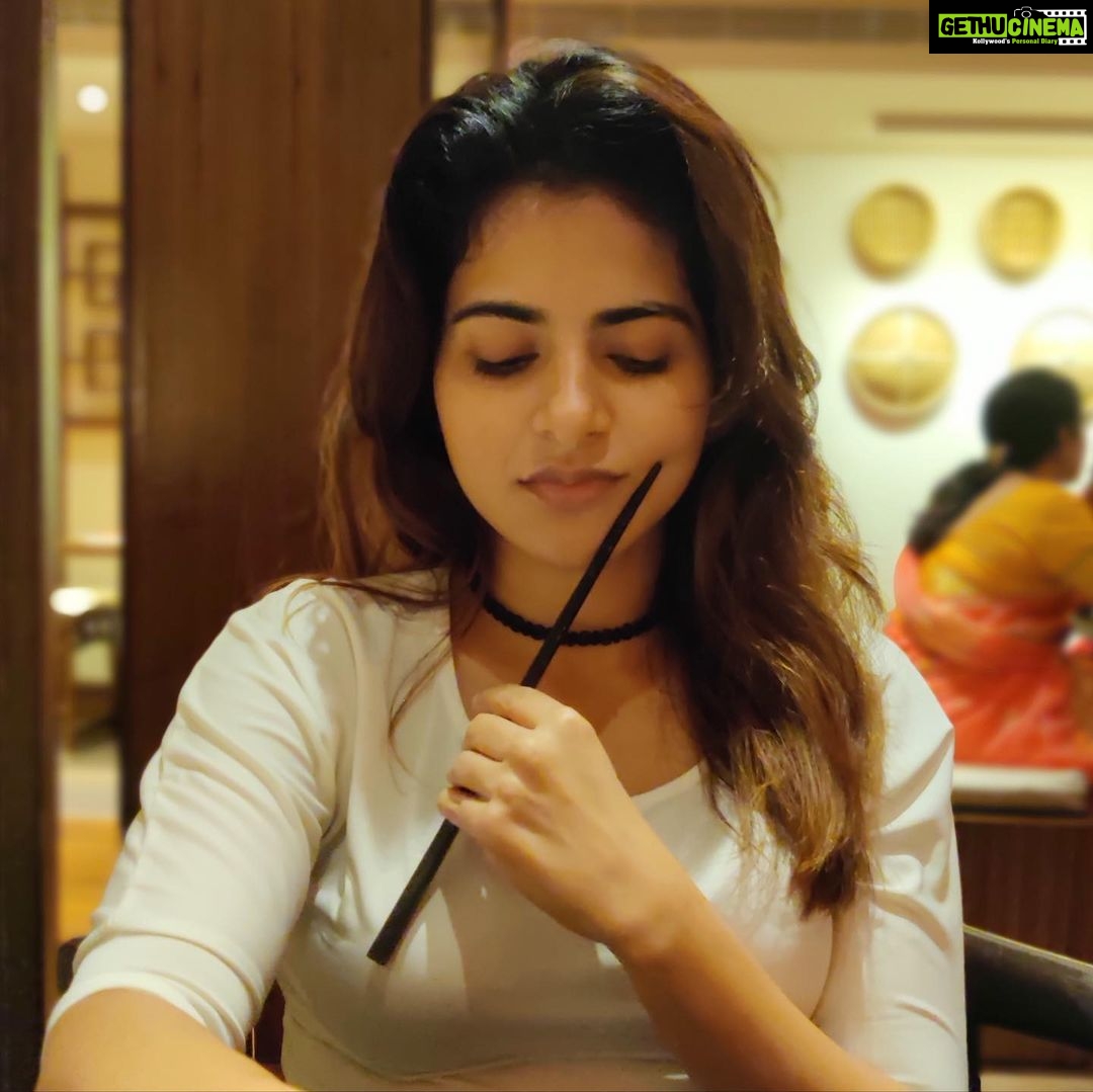 Iswarya Menon Instagram - 1) okay I am sad!! ๐ . 2) I can be a psycho killer if you donโt feed me ๐ก . 3) The dessert is Infront of me, now this is โTRUE LOVEโ๐ค๐โค๏ธ . 4) The happy smile after one spoon of food goes into my system ๐ค๐ฌ๐ . #foodie #foodisbae #truelove #okthanksbye
