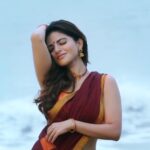 Iswarya Menon Instagram - Just grooving to the beats of #dhomdhom 😋🥰 . Have you heard it yet? Link in the bio .. . #naansirithaal 🥳🥰