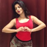 Iswarya Menon Instagram - 700k & counting! Keep the love coming ❤️😘 . #instafam #lovelove #thankyouforthelove