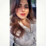 Iswarya Menon Instagram – Hi 👋