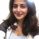 Iswarya Menon Instagram - Left or right? 🤨
