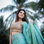 Iswarya Menon Instagram - All you need to do is hold on tight & believe! 🙏😇 . 📷 ➖ @kiransaphotography . 👗 ➖ @studio149 @swathi_purushothaman . 💄 ➖ @ramya_mua