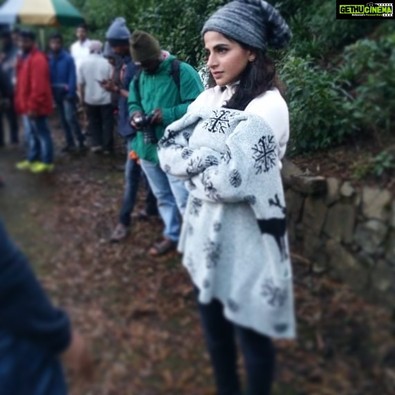 Iswarya Menon Instagram - Missing this winter schedule right now bcz of the extreme summer 😝 . #throwback #hillstation #romanticthriller #seriousface #workworkwork 👻