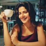 Iswarya Menon Instagram - Tag your favourite food partner! . Whooo is it???? 😍