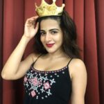 Iswarya Menon Instagram - Princess for the day 👸 . Thank you all for making me feel like one 😍❤️ . #may8 #birthdaygirl #yesitsmybirthday 😬😁