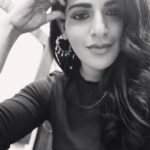 Iswarya Menon Instagram – Whats on your mind? 👹