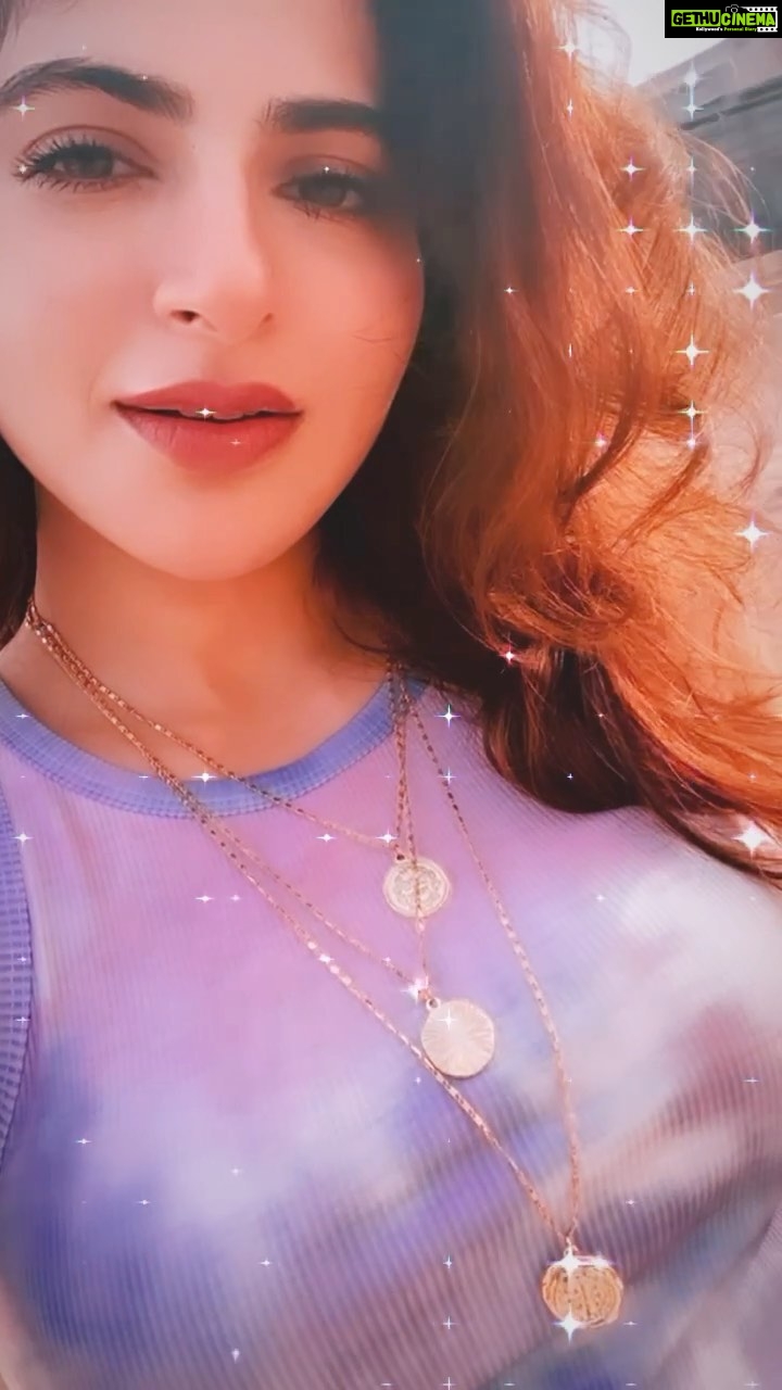 Iswarya Menon Instagram - Cover me in Sunshine 🌞☀️