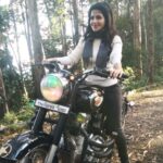 Iswarya Menon Instagram - Well i can ride a bike 🤷🏻‍♀️ . Just kidding 🤪😂 . #shootdiaries #untitledproject #inbetweentheshots #lifeisallabouthavingfun 🤪😂