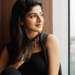 Iswarya Menon Instagram - 🖤 📷 @kiransaphotography