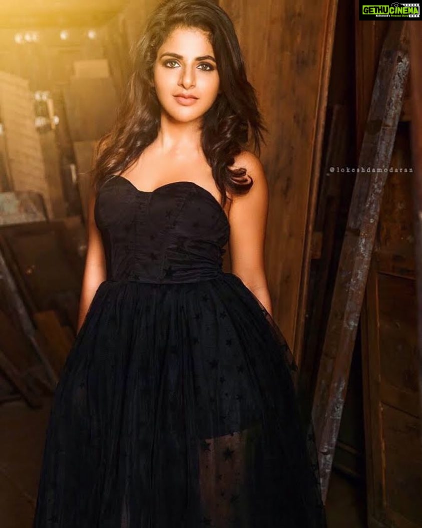 Iswarya Menon Instagram - A certain darkness is needed to see the stars 🌟🖤 . 📷 @lokesh_damodaran Styling . @rincy_shankar Makeup. @ramya_mua