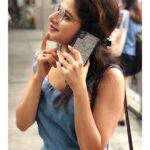 Iswarya Menon Instagram – Yes you are right 😝 I m trying to flaunt my bling phone case…
#shimmershimmer 🤓💫😂