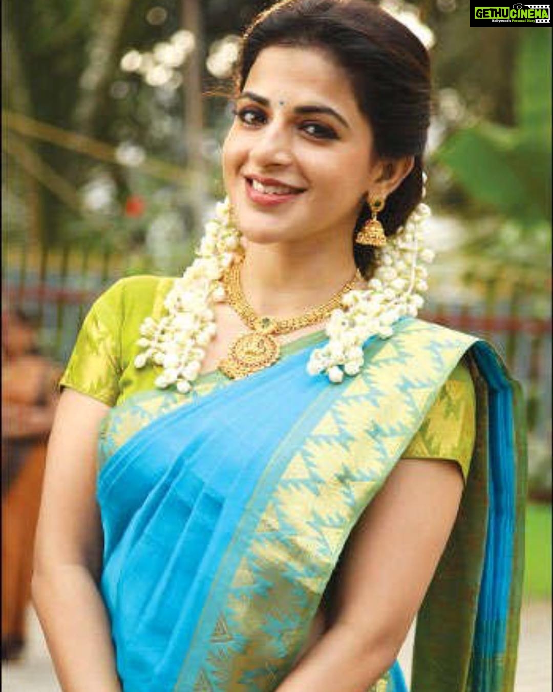 Iswarya Menon Instagram - 🌸இனிய தமிழ் புத்தாண்டு நல்வாழ்த்துக்கள்🌸 💫 from Tamizh padam 2.0 ❤️ #Tp2.0 #tamizhpadam2