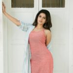 Iswarya Menon Instagram - She’s fire and ice , you wil fear the cold & crave the burn 🔥 #lovingthispicture ❤️ On camera : @prachuprashanth Styling : @tamarachennai Location : @thehideoutbistrochennai