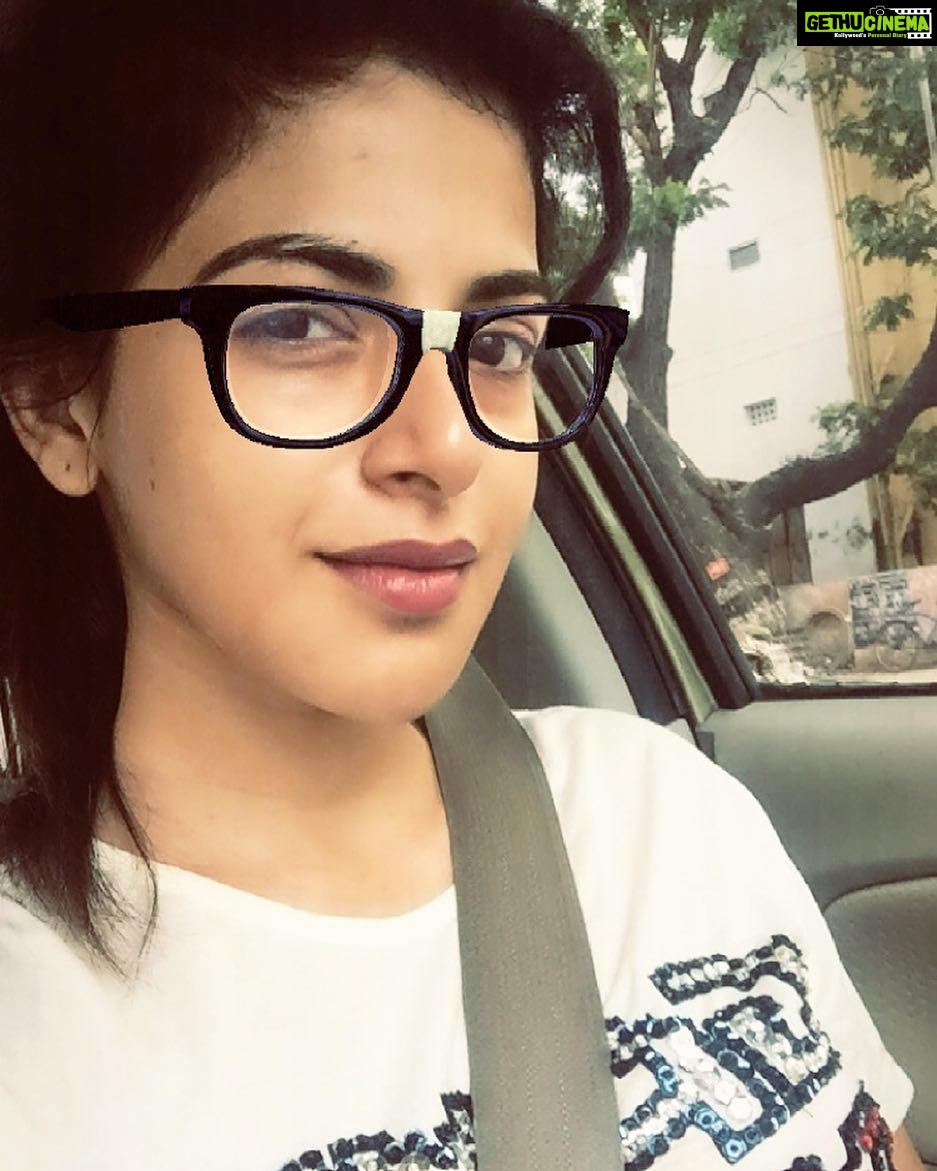 Iswarya Menon Instagram - #fakenerdglasses 😝🤓
